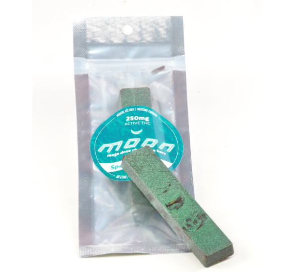 Spaceman Mints Moon Bars – Mega Dose Chocolate Bars